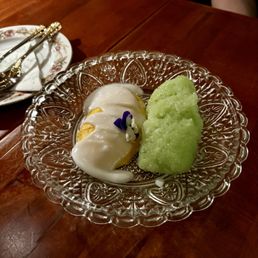 Mango sticky rice