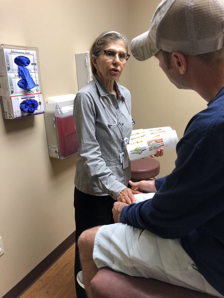 BAYLOR ST. LUKE’S MEDICAL GROUP URGENT CARE CENTER 217A Oak Dr S, Lake Jackson, Texas