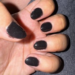 Acqua Luxe - Black dip manicure
