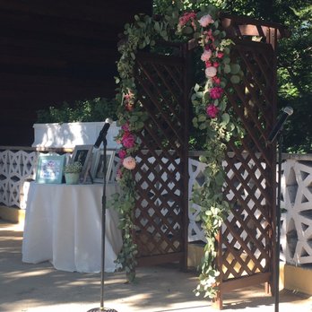 Flowers By Melinda - Our incredible arch - Florists Near Me - Lavallette, New Jersey Flowers By Melinda - Our incredible arch - Florists Near Me - Lavallette, New Jersey