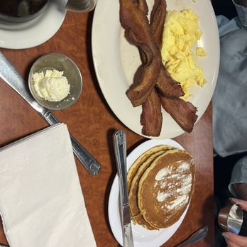 Original Pancake House - Midtown - Scrambled Eggs, Bacon and Pancakes - Breakfast & Brunch Near Me - Charlotte, North Carolina