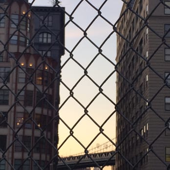 Brooklyn Bridge - Almost there! - Landmarks & Historical Buildings Near Me - Brooklyn, New York Brooklyn Bridge - Almost there! - Landmarks & Historical Buildings Near Me - Brooklyn, New York