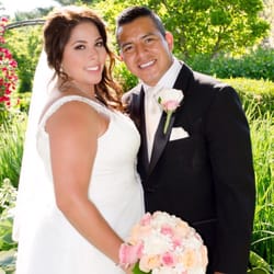 Northlake Flowers - Bride Bouquet and Groom boutonniere