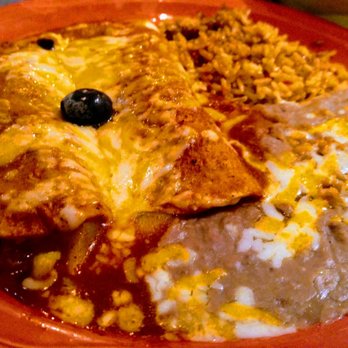 Eclectic Cafe - Traditional Enchiladas con Calabacitas - New American Near Me - Tucson, Arizona