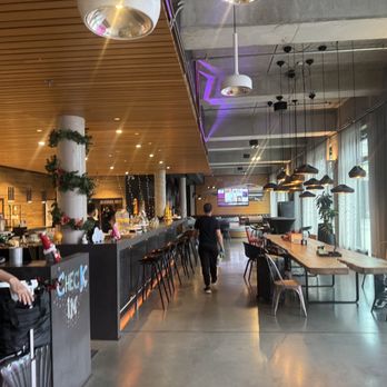 Moxy Berlin Ostbahnhof - Hotels Near Me - Berlin, BE Moxy Berlin Ostbahnhof - Hotels Near Me - Berlin, BE