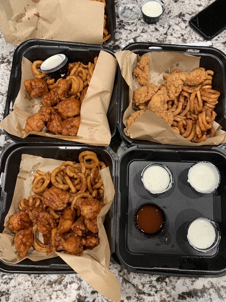 IT’S JUST WINGS Updated July 2024 21 Photos & 34 Reviews 7445