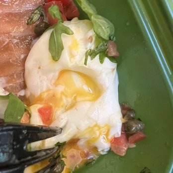 Urth Caffé-Pasadena - Egg Salmone w/ "medium" poached eggs. - Cafes Near Me - Pasadena, California