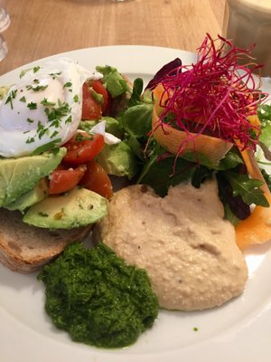 Babuschka in der alten Fischräucherei by null