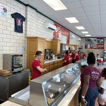 Central Dairy - Interior of place. - Ice Cream & Frozen Yogurt Near Me - Jefferson City, Missouri Central Dairy - Interior of place. - Ice Cream & Frozen Yogurt Near Me - Jefferson City, Missouri