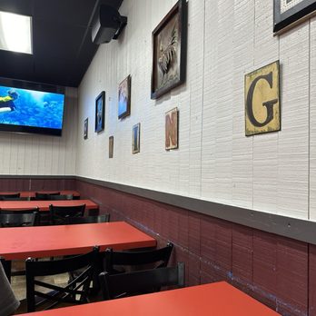 Atlanta's Best Wings - Seating Area - Chicken Wings Near Me - Snellville, Georgia Atlanta's Best Wings - Seating Area - Chicken Wings Near Me - Snellville, Georgia