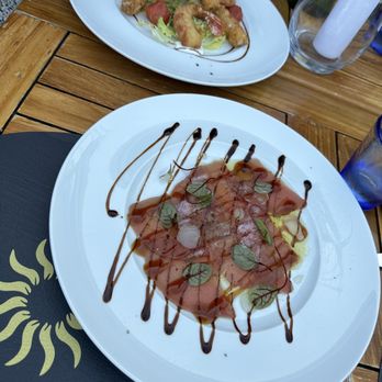 Mirage Ristorante - Tuna carpaccio & fried prawns appetizer - Italian Near Me - Positano, SA Mirage Ristorante - Tuna carpaccio & fried prawns appetizer - Italian Near Me - Positano, SA