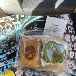 OSAKA-YA - Manju varieties with butter mochi container on the bottom row