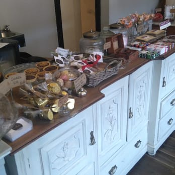 Cocoa Cabana Chocolatier - The chocolate covered counter - Chocolatiers & Shops Near Me - Manchester, XGM