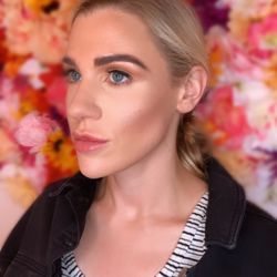 Force of Beauty - Soft glam makeup