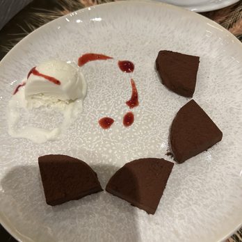 Martarè - Chocolate dessert Martare. - Tuscan Near Me - Florence, FI Martarè - Chocolate dessert Martare. - Tuscan Near Me - Florence, FI