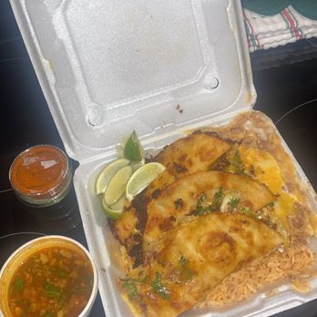 El Coyote Cojo - Birria taco combo - Tacos Near Me - Arlington, Texas El Coyote Cojo - Birria taco combo - Tacos Near Me - Arlington, Texas