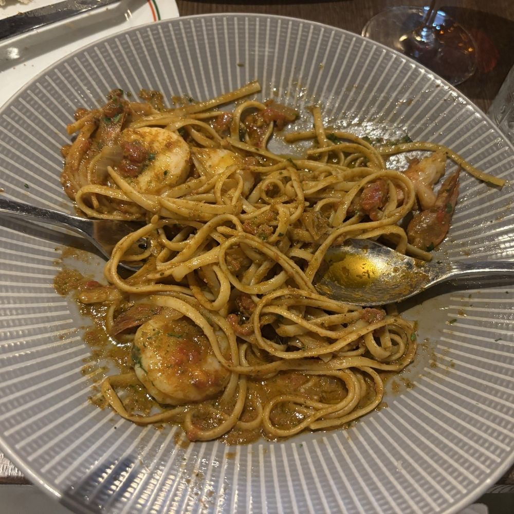Linguine with shrimp Linguine with shrimp