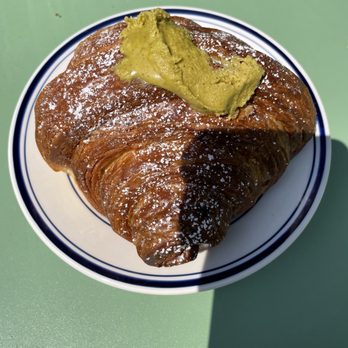 Clementine Bakery - Bakeries Near Me - Brooklyn, New York