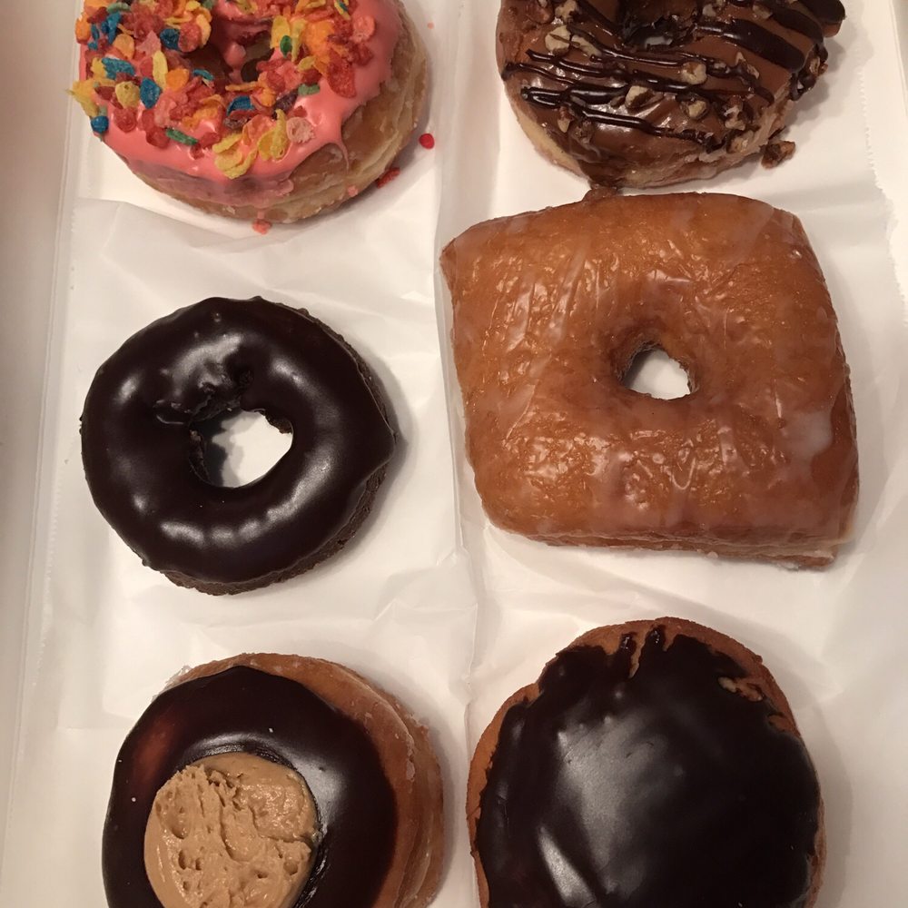 Donuts To Go - Can't go wrong. Half dozen special flavor mix - Donuts Near Me - Sanford, Florida