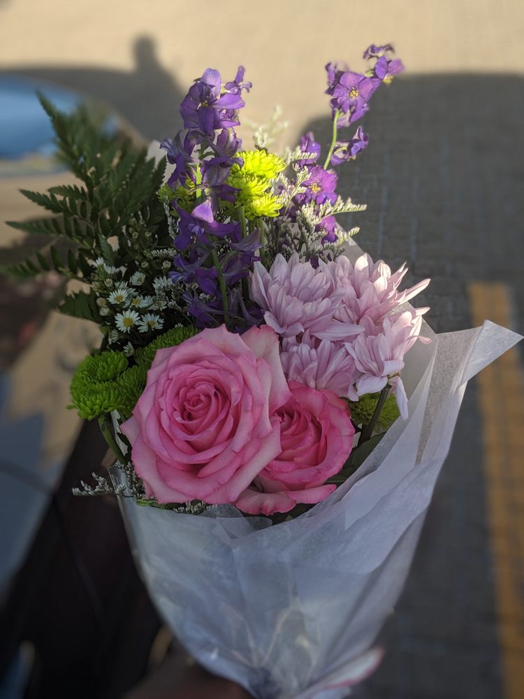 FLOWERS BY ANNA Updated March 2024 4796 Niles Buchanan Rd, Buchanan