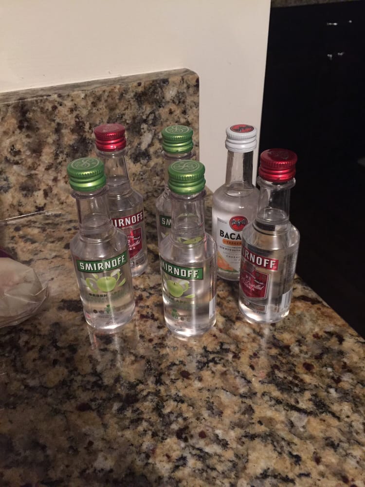 Discount Liquors Logo