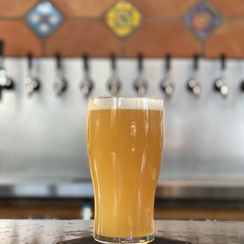 Beer O'Clock - Sunriver Vermont Vacation hazy IPA - Beer Bar Near Me - Portland, Oregon