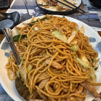 Mama Lu's Dumpling House - Chow mein - Dim Sum Near Me - Las Vegas, Nevada