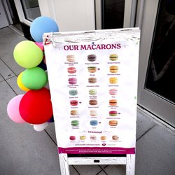 Le Macaron French Pastries
