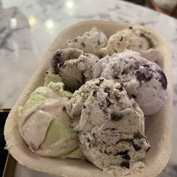 Mayday Ice Cream - Flight. 6 mini scoops. - Ice Cream & Frozen Yogurt Near Me - Jacksonville, Florida Mayday Ice Cream - Flight. 6 mini scoops. - Ice Cream & Frozen Yogurt Near Me - Jacksonville, Florida