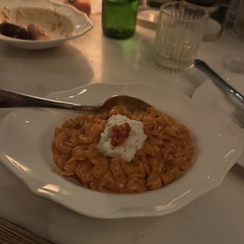 Donna's - Italian Near Me - Los Angeles, California