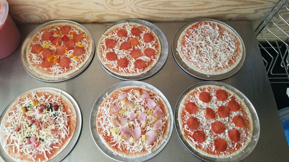 St  Pete Pizza Food Truck Logo