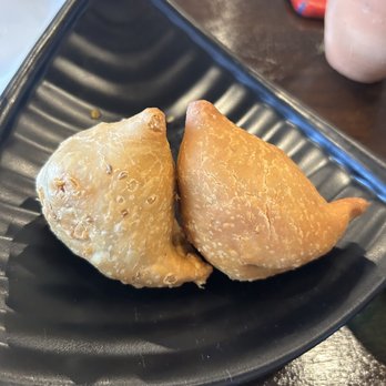 Dilliwala Indian Kitchen - Aloo Samosa - Indian Near Me - Diamond Bar, California Dilliwala Indian Kitchen - Aloo Samosa - Indian Near Me - Diamond Bar, California