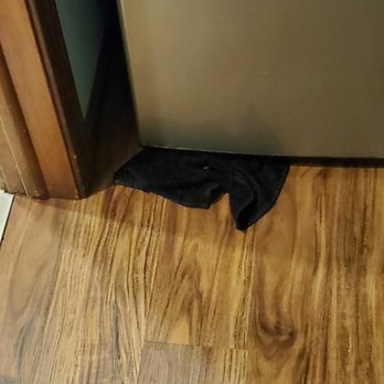 M-22 Inn Suttons Bay - Refrigerator with running water - Hotels Near Me - Suttons Bay, Michigan