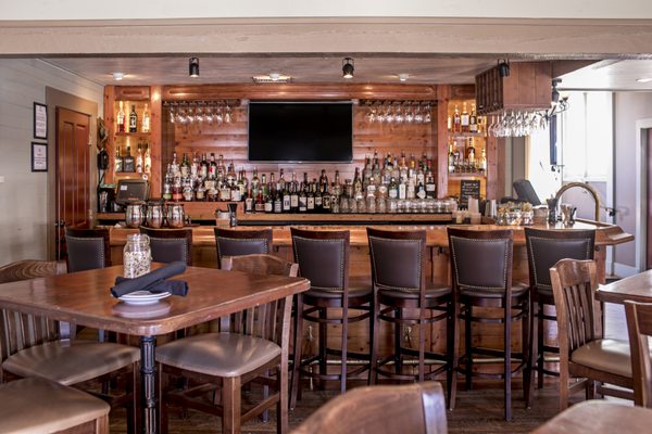 Milton's Cuisine & Cocktails by null