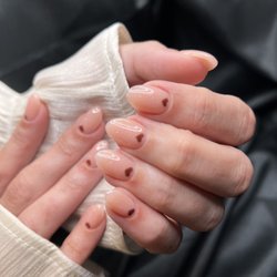 Royal Beauty Studio - Gel Manicure