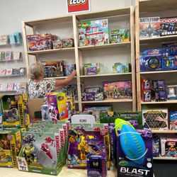 Treasure Box Toys & Gifts