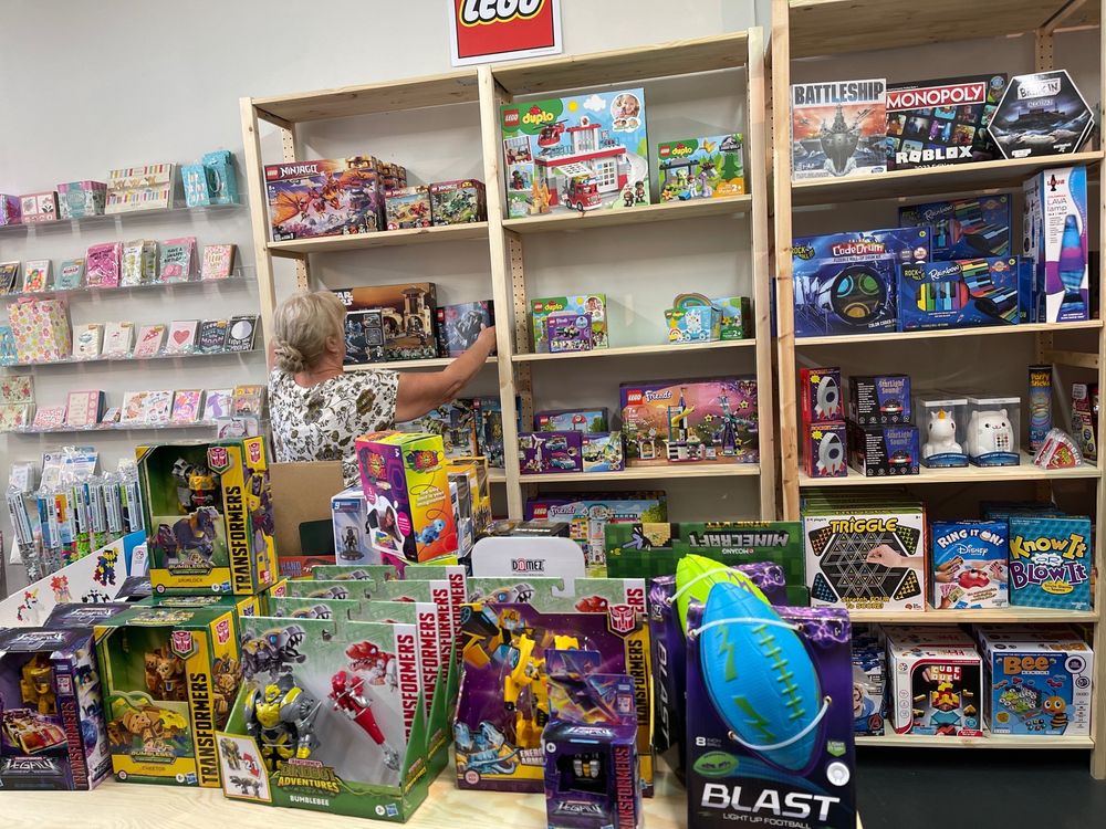 Treasure Box Toys & Gifts