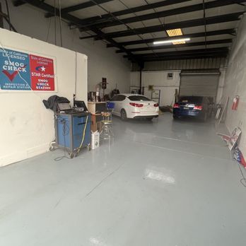 CAL-TECH SMOG - Inside Shop test area - Smog Check Stations Near Me - Fresno, California CAL-TECH SMOG - Inside Shop test area - Smog Check Stations Near Me - Fresno, California