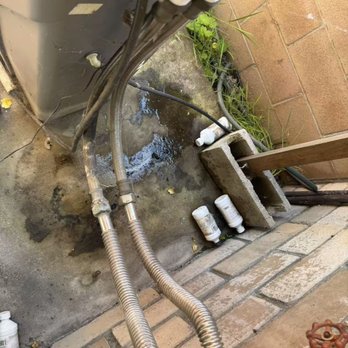Tan Plumbing & Drain - Just a supply line that's leaking - Plumbing Near Me Tan Plumbing & Drain - Just a supply line that's leaking - Plumbing Near Me