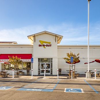 In-N-Out Burger - image - Fast Food Near Me - Turlock, California In-N-Out Burger - image - Fast Food Near Me - Turlock, California