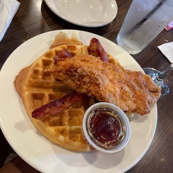 Beffa's Bar & Restaurant - Chicken & Waffles - Sports Bars Near Me - St. Louis, Missouri Beffa's Bar & Restaurant - Chicken & Waffles - Sports Bars Near Me - St. Louis, Missouri