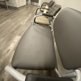 Bariatric chair