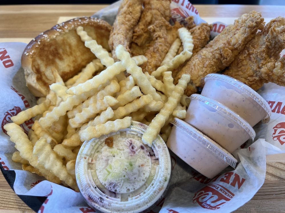 RAISING CANE’S 10 Photos & 13 Reviews 3300 Buford Dr, Buford