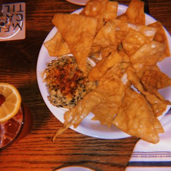 The Mercantile - Spinach & Artichoke Dip with Fried Wontons - New American Near Me - Worcester, Massachusetts The Mercantile - Spinach & Artichoke Dip with Fried Wontons - New American Near Me - Worcester, Massachusetts