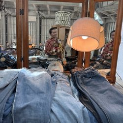 The Mom-Up Shop - Vintage denim supply
