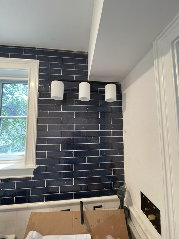 Slide of Vasquez Remodeling DMV