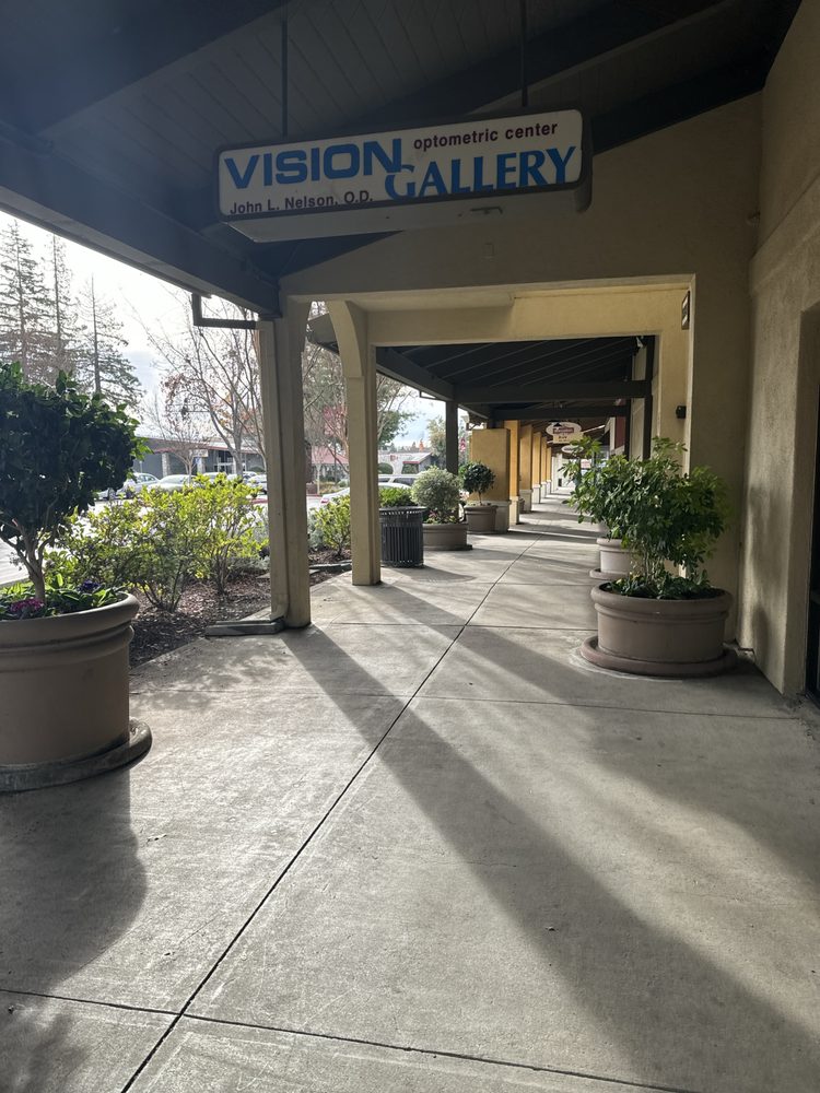 VISION GALLERY OPTOMETRIC CENTER Updated October 2024 17 Photos