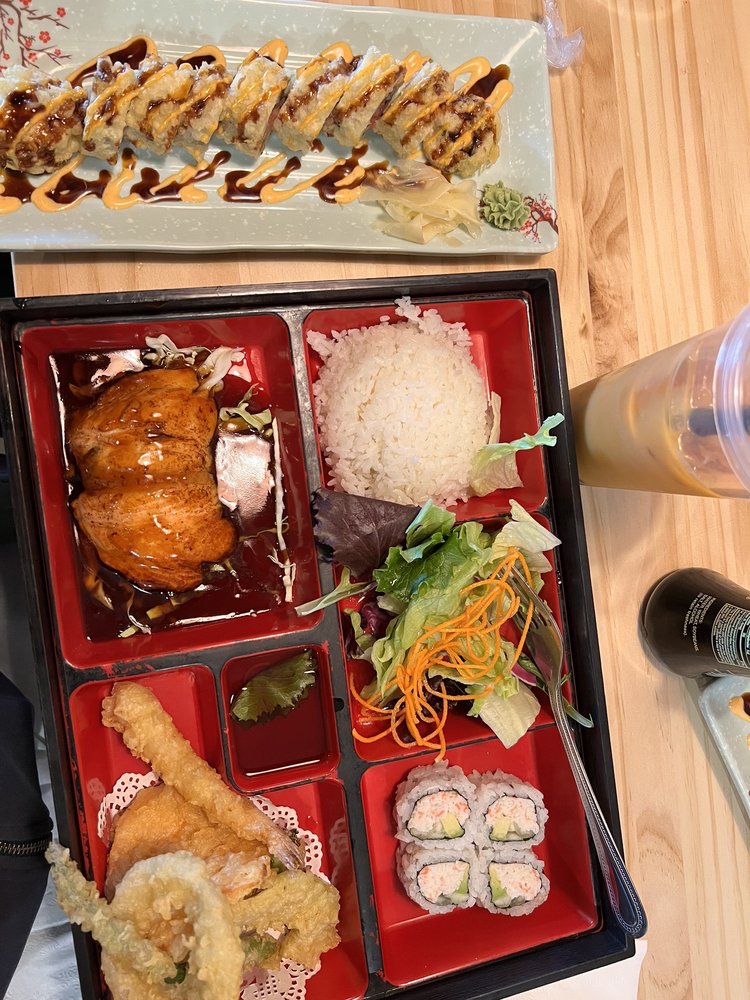 Osaka House Ramen & Sushi, Hemet Roadtrippers