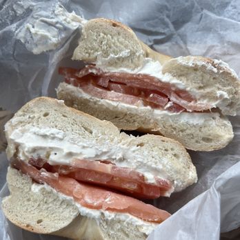 Rosenfeld Bagel - Lox, cream cheese, tomato - Bagels Near Me - Newton, Massachusetts Rosenfeld Bagel - Lox, cream cheese, tomato - Bagels Near Me - Newton, Massachusetts