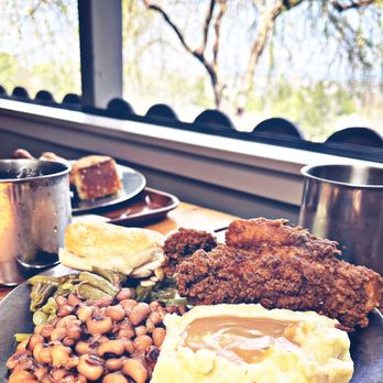 Michie Tavern - Fried Chicken Mashed Potatoes Green Beans Black-eyed peas - Landmarks & Historical Buildings Near Me - Charlottesville, Virginia Michie Tavern - Fried Chicken Mashed Potatoes Green Beans Black-eyed peas - Landmarks & Historical Buildings Near Me - Charlottesville, Virginia